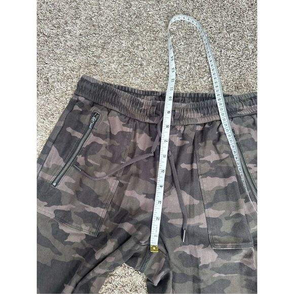 Athleta Farallon Jogger Pant Black Olive Camo Print Size 2 Sweatpants Athleisure - Picture 9 of 11